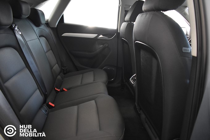 AUDI Q3 2.0 TDI 150 CV Business